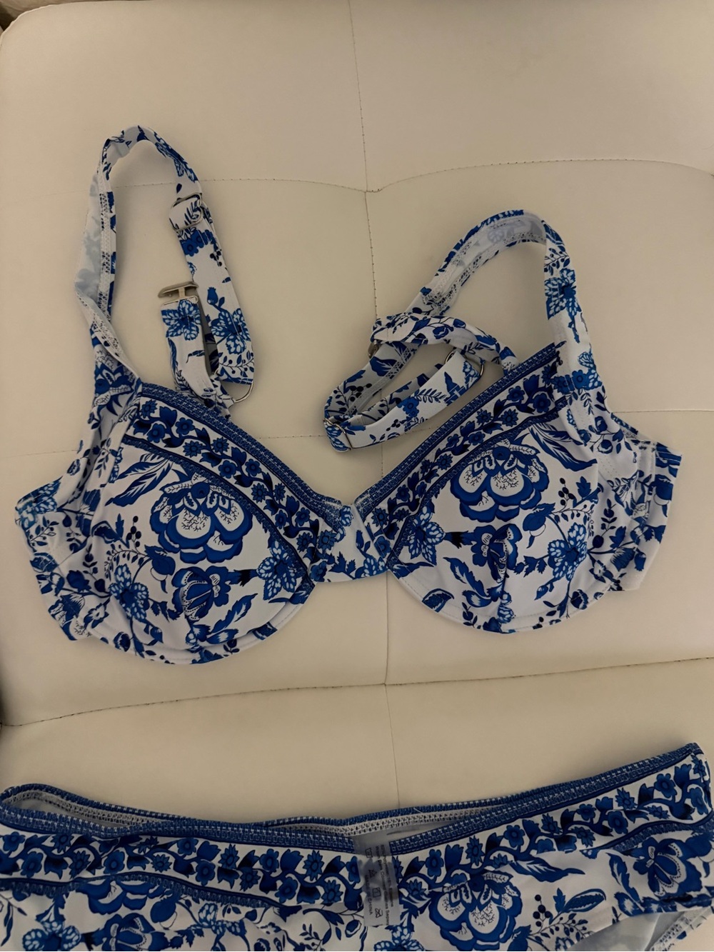 Women's Blue Floral Underwire Bikini Set - Picture 4 of 8